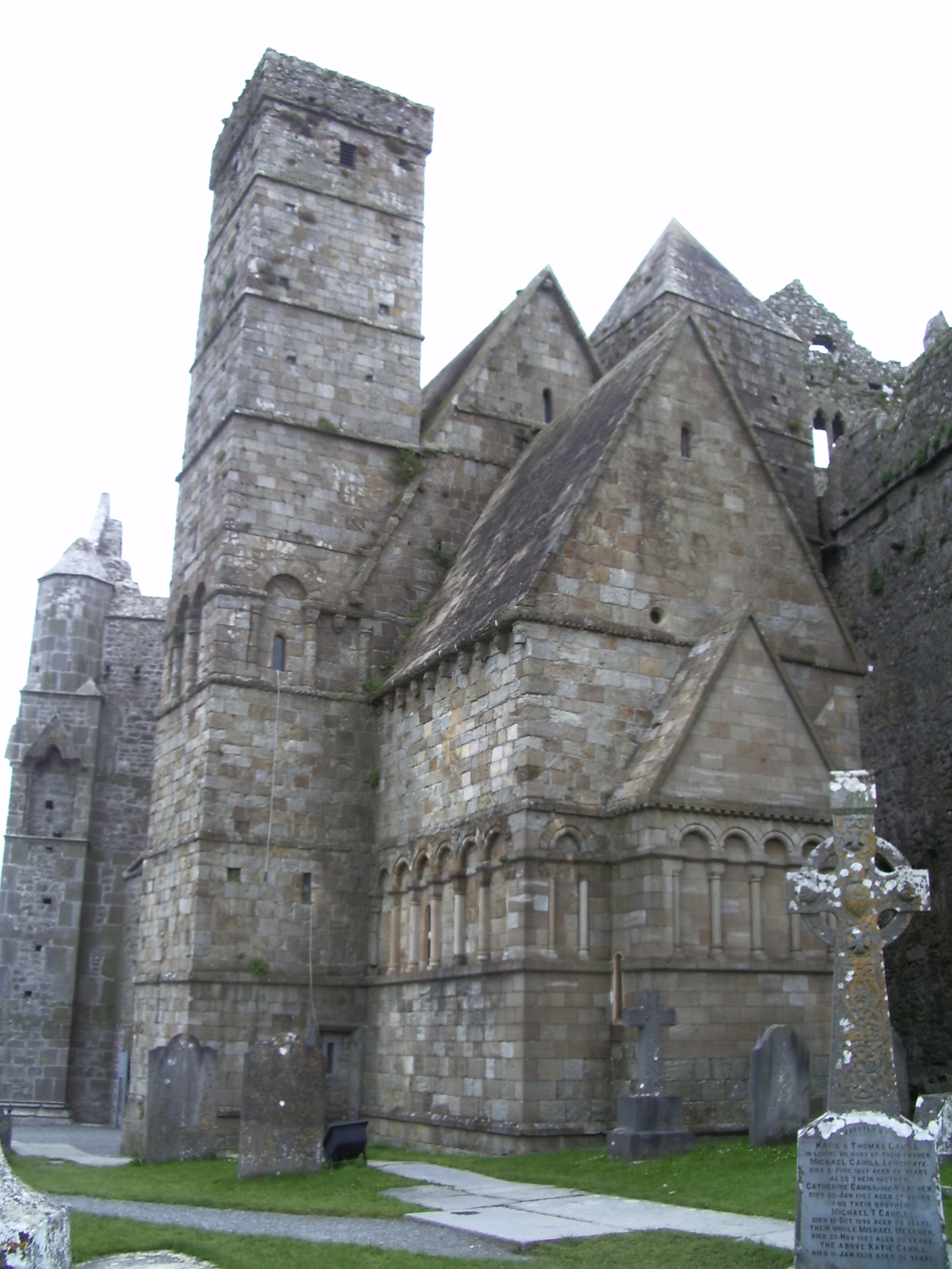 cormac-s-chapel-ireland-1127-1134.jpg