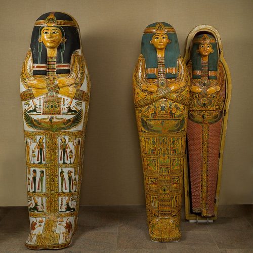 coffin-set-of-the-singer-of-amun-re-henettawy-ca-1000-945-b-c.jpg